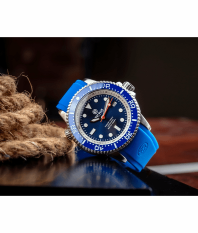 MASTER 1000 II 44MM AUTOMATIC DIVER BLUE CERAMIC BEZEL &ndash; BLUE SUNRAY DIAL STRAP